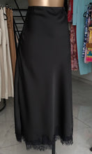 Falda Silky Negro