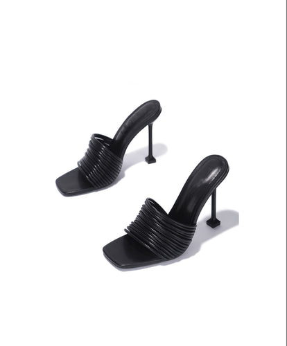 Zapatilla Matrix Negro